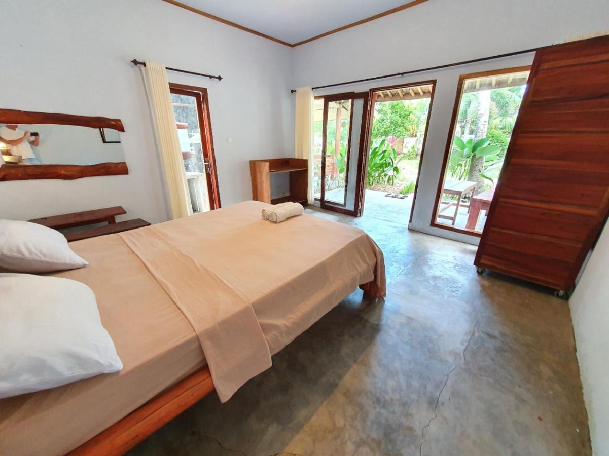 Mengalung Bungalow Kuta  Eksteriør billede