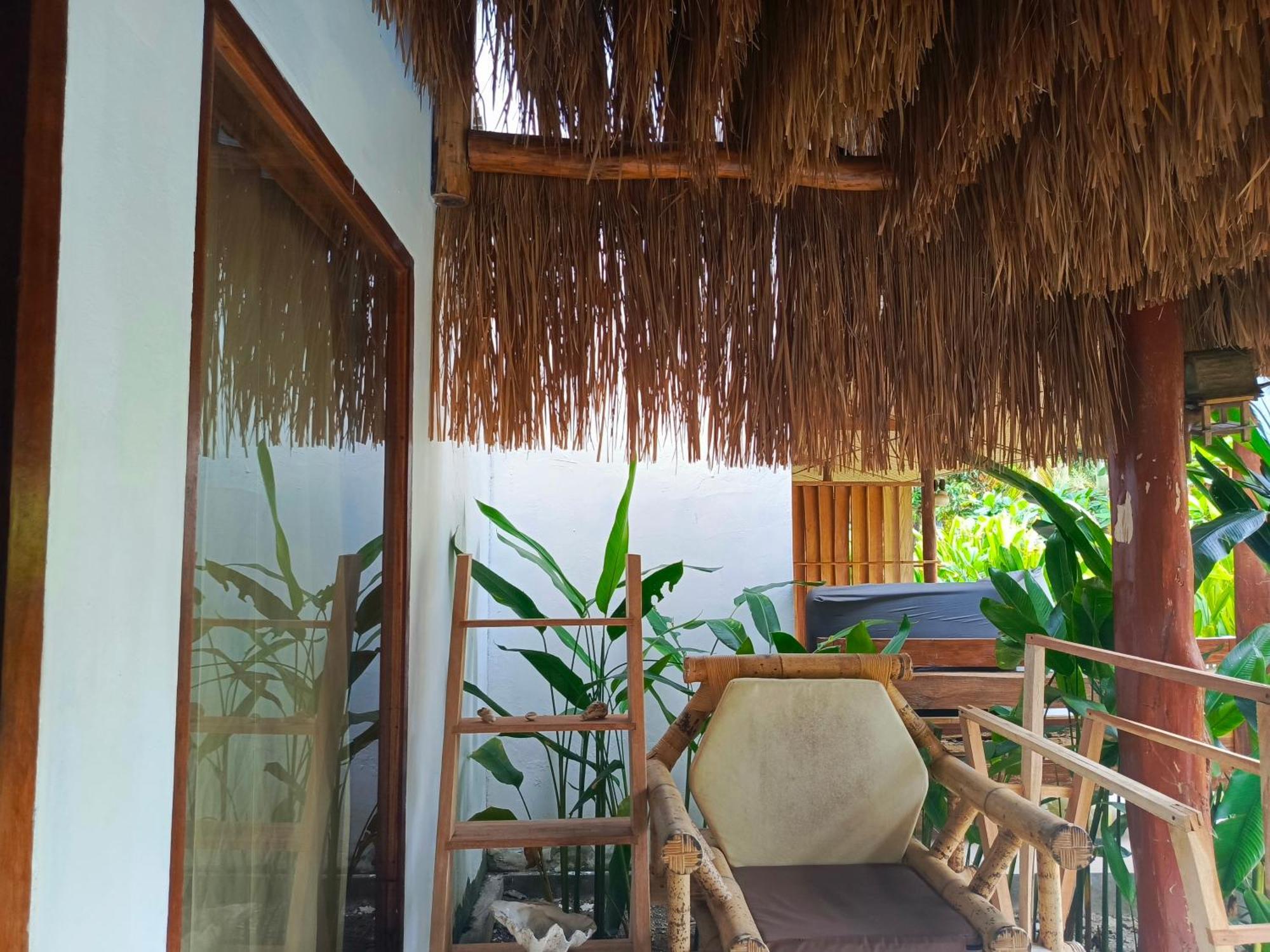 Mengalung Bungalow Kuta  Eksteriør billede